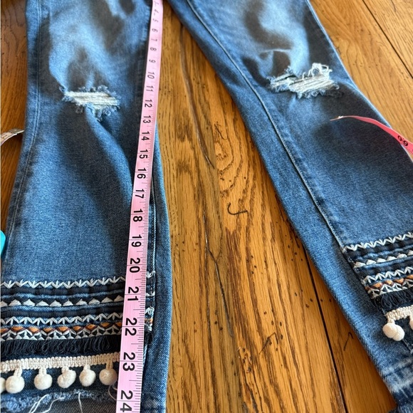 Mavi Blue Distressed Embroidered Cropped ankle Jeans - Picture 4 of 10